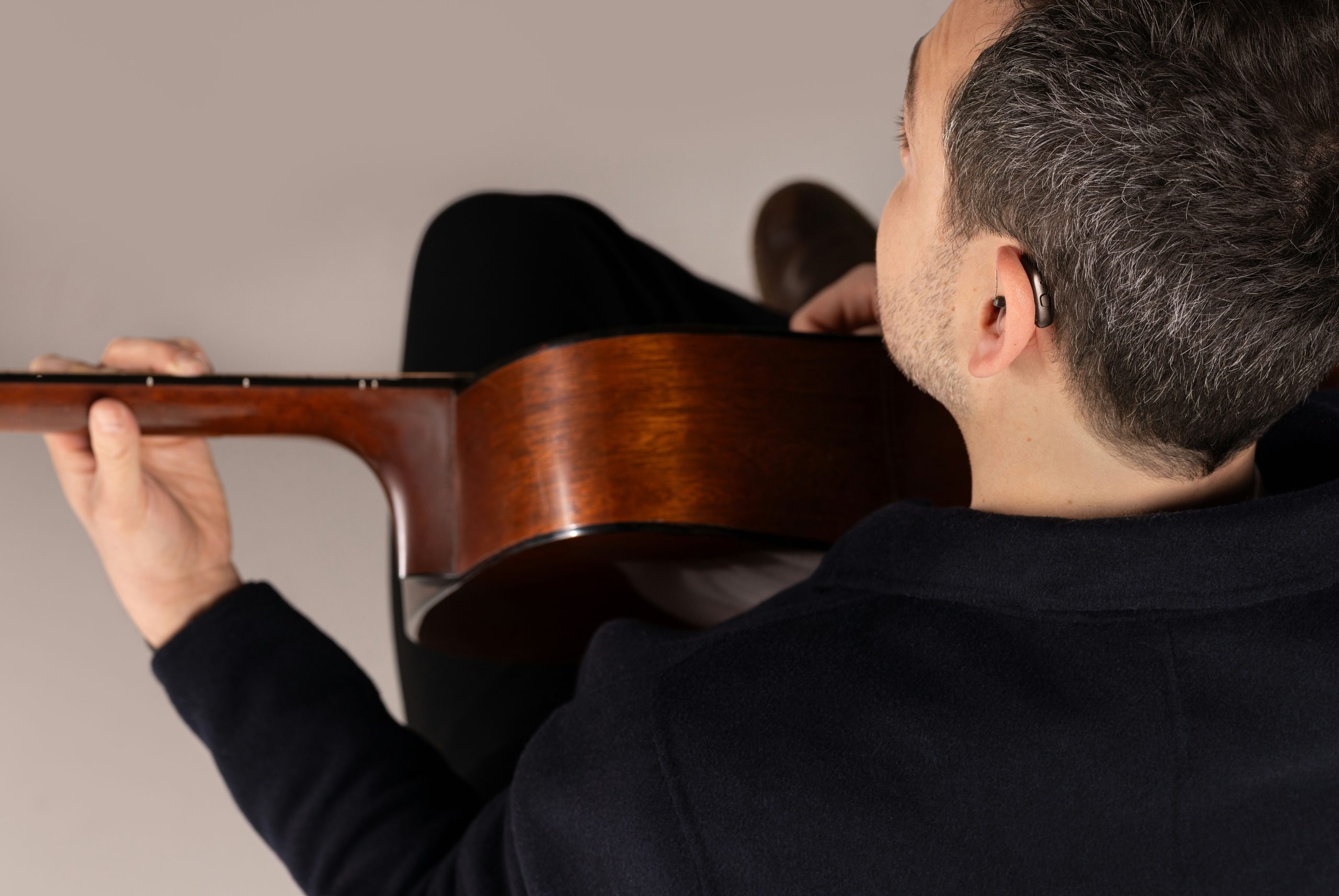 Descubre los distintos tipos de audífonos que tu Centro Auditivo en Ponferrada, Connecta, puede ofrecerte